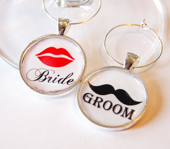 Bride Groom Charms, Wine Charms, Wedding Wine Charms, Wedding Shower, Bridal Shower, table setting, silver plate (1997)