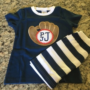 Buyer photo Laura Jaques, who reviewed this item with the Etsy app for iPhone.
