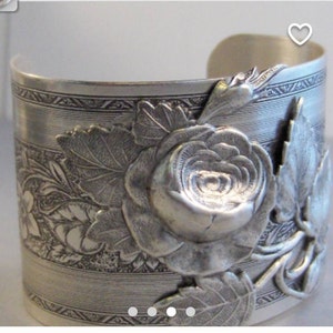 Buyer photo Bleumoon20, who reviewed this item with the Etsy app for Android.