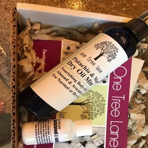 Buyer photo Sabrina Dupuis, who reviewed this item with the Etsy app for iPhone.