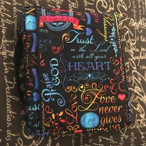 Buyer photo yvonneg28, who reviewed this item with the Etsy app for iPhone.