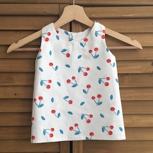 Buyer photo Sophie D'Agostino, who reviewed this item with the Etsy app for iPhone.