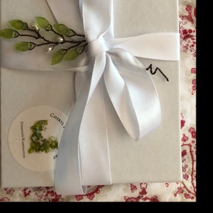Buyer photo Tammey Violeta, who reviewed this item with the Etsy app for iPhone.