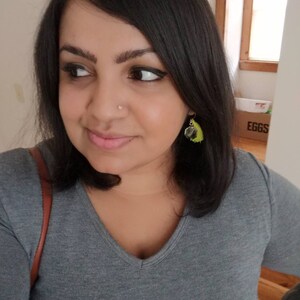Buyer photo Naz B, who reviewed this item with the Etsy app for Android.