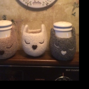 Buyer photo amy g, who reviewed this item with the Etsy app for iPhone.