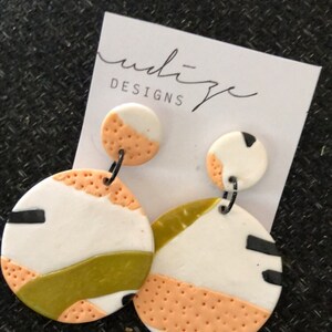 Buyer photo Ashlee Sandwith, who reviewed this item with the Etsy app for iPhone.