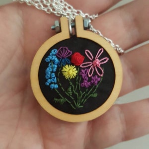 Buyer photo Donna, who reviewed this item with the Etsy app for Android.