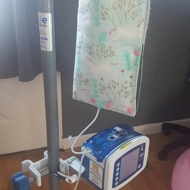 500 ml Cold Insulated Kangaroo Joey Pump Bag CoverInsulated