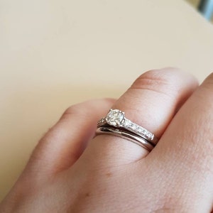 Buyer photo Elizabeth Wighton, who reviewed this item with the Etsy app for Android.