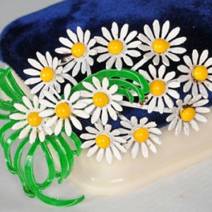 Buyer photo Sutthinee, who reviewed this item with the Etsy app for iPhone.