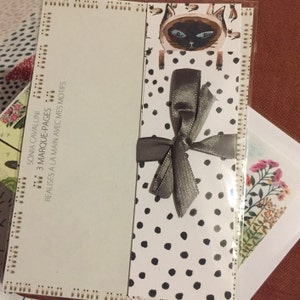 Buyer photo Cyrielle, who reviewed this item with the Etsy app for iPhone.