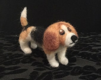 Needle Felt Beagle - Beagle Ornament - Pet Portrait - Beagle Plush - Beagle Art - Pet Memorial - Miniature Pet
