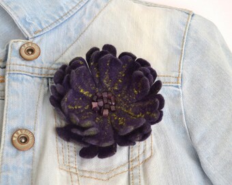 Felt brooch purple flower Felt flower pin Coat brooch flower Violet flower Christmas gift Felt flower brooch Floral jewelry Wool brooch