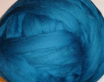 Teal Merino Wool Roving, Merino Roving, Wool Roving, Merino Wool Roving -8oz