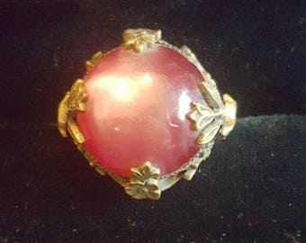 Vintage Gold Tone Adjustable Ring With Pink Stone