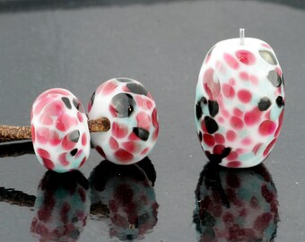 Growing Wild Drops Handmade Lampwork Beads by Pink Beach Studios 3 count (1928)