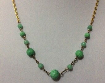 Vintage Art Deco Peking glass necklace