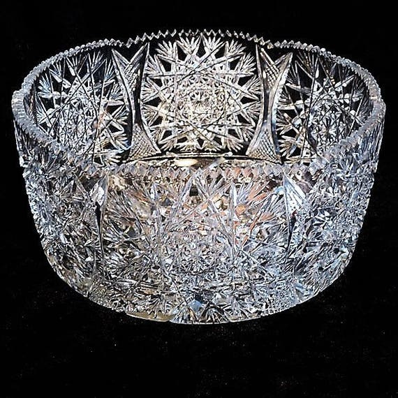 LARGE Cut Crystal Glass Bowl / Glass Centerpiece Bowl / Wedding Table Reception / Home Decor / Interior Decorator