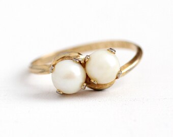 Cultured Pearl Ring - Vintage 10k Rosy Yellow Gold Filled June Birthstone Toi Et Moi - 1960s Size 7 1/4 Off White Retro Bypass ESPO Jewelry