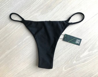Cheeky Seamless Bikini Bottoms- Black