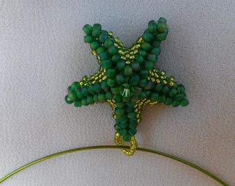 Necklace beadwoven green starfish