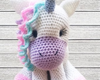 Unicorn Crochet Pattern - Crochet your very own cuddly unicorn!