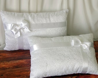 Set of 2 white or ivory wedding kneeling pillows, Ceremony pillow, Satin and lace prayer pillows with satin ribbon and bow