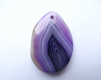 Tinted 417 lace oval agate pendant