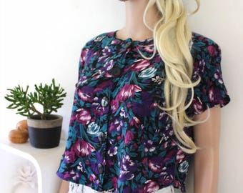 Floral summer vintage twin set shorts and crop top size M med purple romper suit