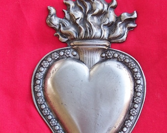 Large Tin/Silver Flamed Sacred Heart Milagro Ex Voto