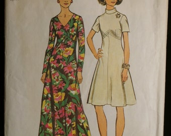 Simplicity 5850 Misses Empire Waist Dress in Two Lengths Vintage 70s Sewing Pattern Sz 10 or 42