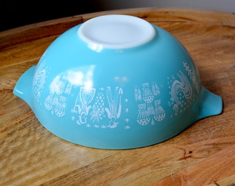 Pyrex Turquoise Butterprint 444 Cinderella bowl, Mid Century Kitchen, Amish Blue Handles, Rockabilly