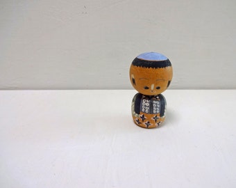 1.6in Vintage Japanese Miniature Wood KOKESHI Doll