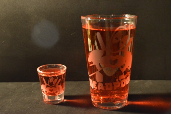 Deadpool pub and shot glass set.