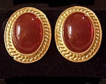 Orange Rust Pierced Earrings Gold Tone Vintage Oval Dome Clear Lucite Swirl Ribbed Edge