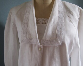 White Linen Blouse / Morelle Linen Vintage Blouse / Lace Collar