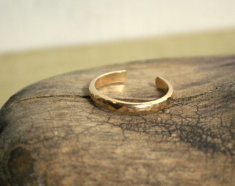 Hammered 14K Yellow Gold Fill Toe Ring- Wide Half Round -2.5mm