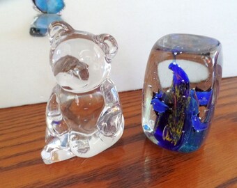 Pair vintage paperweights. Crystal Teddy Bear, & Blue multi color weight with fish.