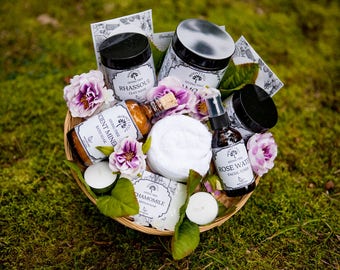 Spa gift set, pregnancy gift, gift for mom, gift for her, baby shower gift, birthday gift basket, sympathy gift, personalized gift basket