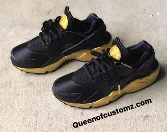 nike huarache gold and black nike huarache gold and black