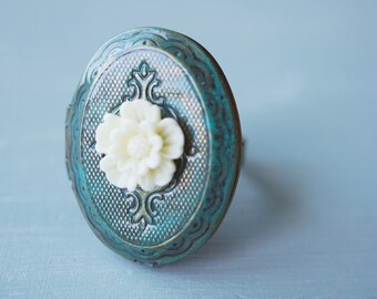 Ivory flower Locket poison ring