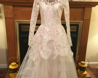 Wedding dress 50's Grace Kelly style