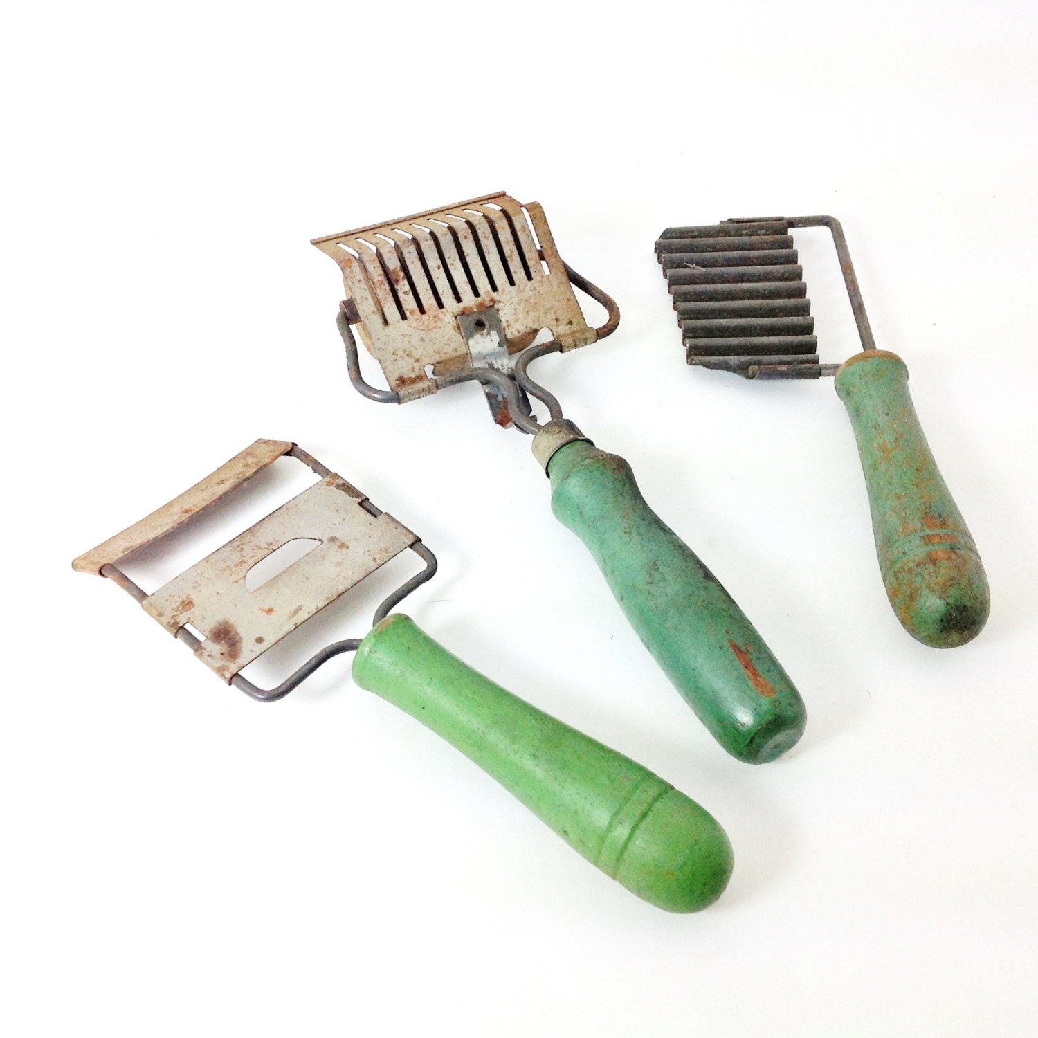 Kitchen Utensils w/ Jadeite Green Handles Retro Crinkle Pasta