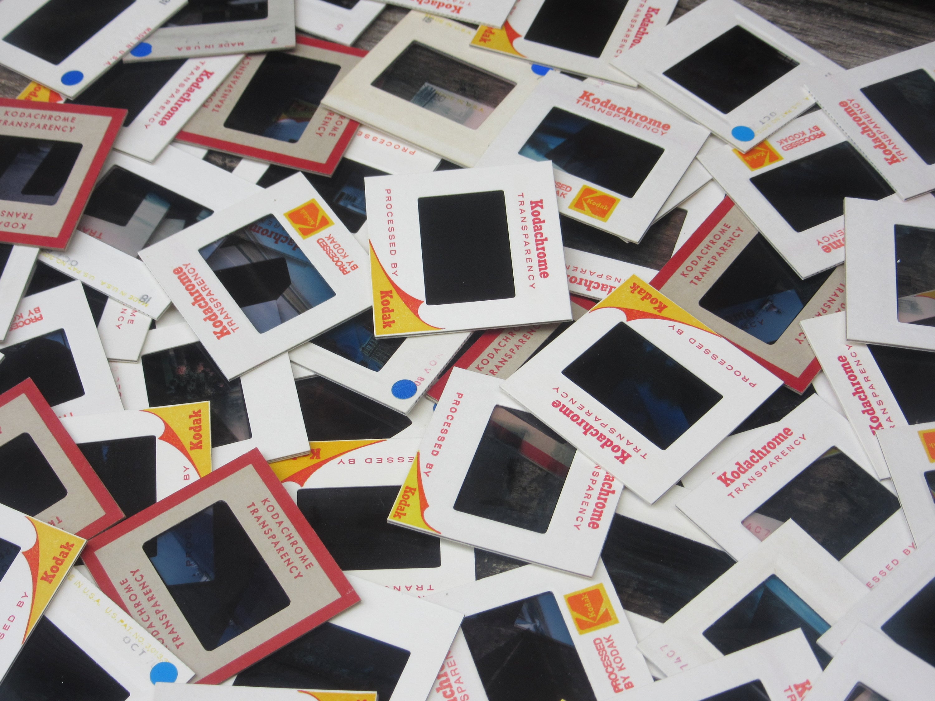 BEST PRICE 100 Vintage Slides 35mm color Pictures Slides