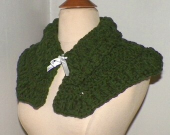 Cape Outlander Inspired Claire Capelet Green Scarf Collar Highland Clothing Cowl Crochet Mini Cape