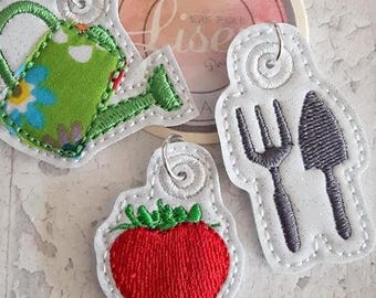 Digital File: 3 Strawberry Garden zip pull/bag charms/zip pulls 4x4 ITH
