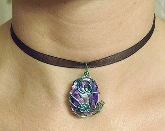 Twisted Wire & Paua Shell Pendant