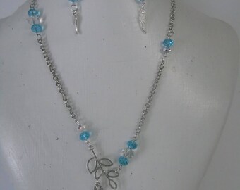 If vs love birds... This necklace is for you...