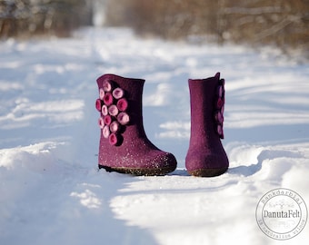 ready to send, woolen boots, felted boots, felted shoes, Warm winter boots