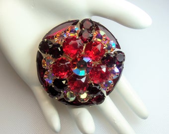 Vintage Gold Tone Prong Set Ruby Red and Aurora Borealis Rhinestones Round Cluster Pin Brooch